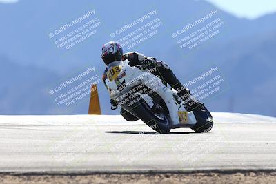 media/Dec-08-2024-CVMA (Sun) [[267e5a7075]]/Race 4-Amateur Supersport Middleweight/